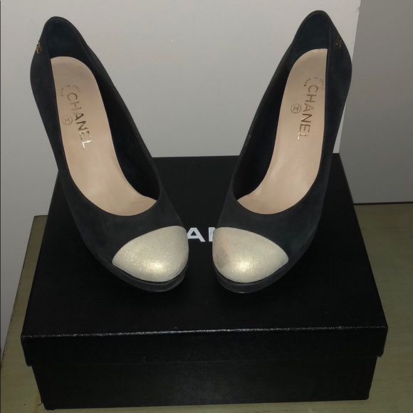 CHANEL Heels - Picture 4 of 5